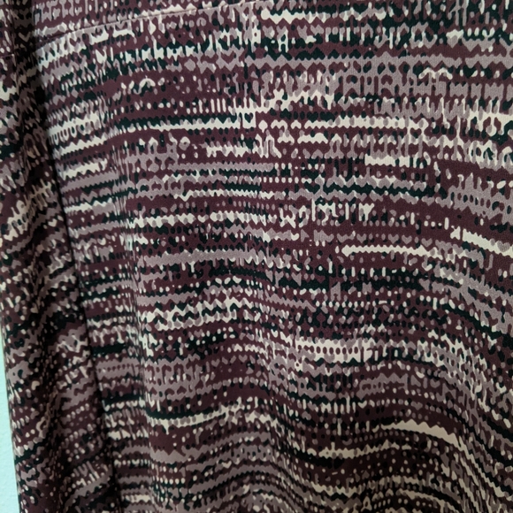 NWT LuLaroe Olivia Skirt - Picture 2 of 3